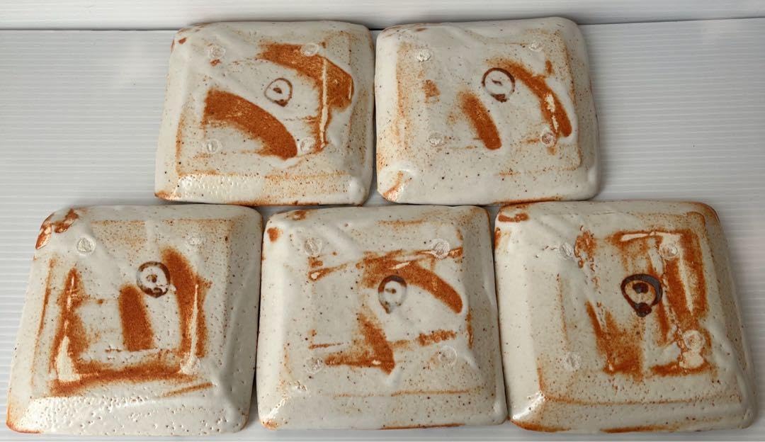 Amazon.co.jp: 銘々皿 志野 仙山窯 5客 セット 焼 皿揃い 角皿 安藤 日